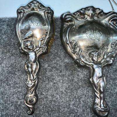 Antique Victorian Ornate Two Piece Brush Set
