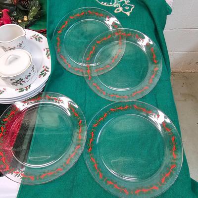 Christmas Linens, Plates, Decor & More (BS-JS)