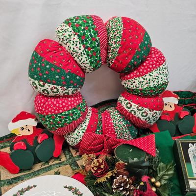 Christmas Linens, Plates, Decor & More (BS-JS)