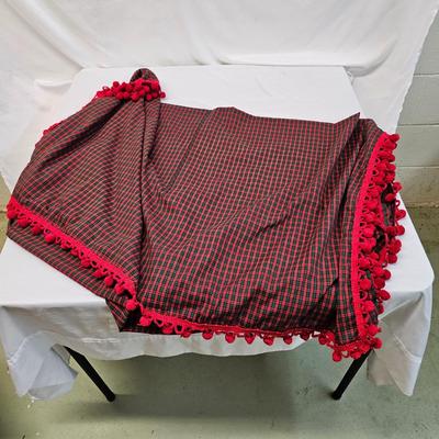 Christmas Linens, Plates, Decor & More (BS-JS)