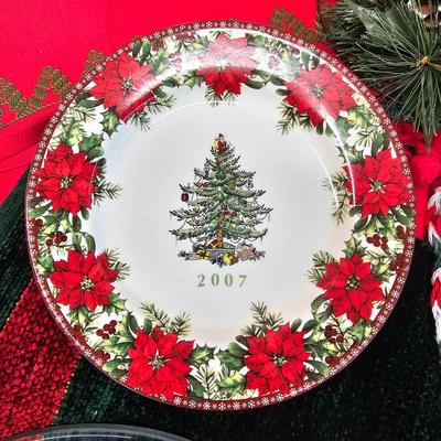 Christmas Linens, Plates, Decor & More (BS-JS)