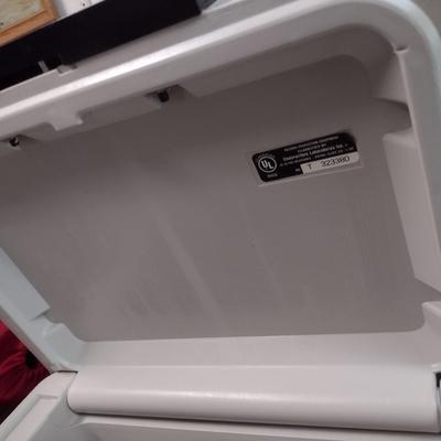 Sentry Model 1170 Lock Box Safe