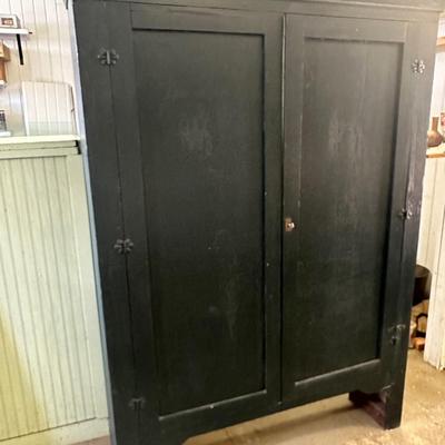 Shop Cabinet