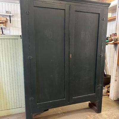 Shop Cabinet