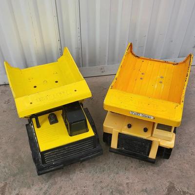 Two Metal Toy Dump Trucks Tonka, Remco