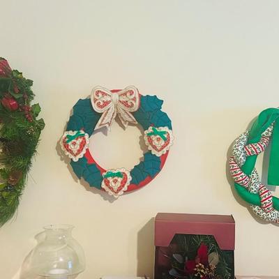 Christmas Table Deal~ Thomas Kincaid, Cracker Barrel & More