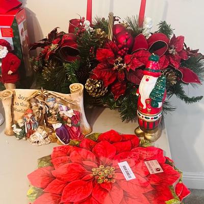Christmas Table Deal~ Thomas Kincaid, Cracker Barrel & More