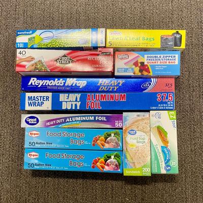 Kitchen Lot: Aluminum Foil, Ziplock Bags, Trash Bags