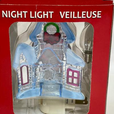 Christmas Misc Lot - two-sided nightlight and 2 votive candle holders