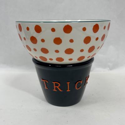 2 Ceramic Halloween Bowls Trick or Treat