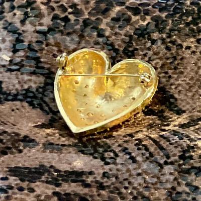 Broach heart gold with red rhinestones