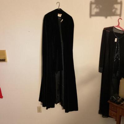 Olag Cassini black velvet cape