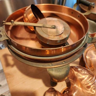 Copral Copper Pots , Pans , Molds Decor
