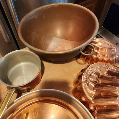 Copral Copper Pots , Pans , Molds Decor