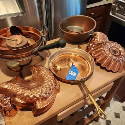 Copral Copper Pots , Pans , Molds Decor