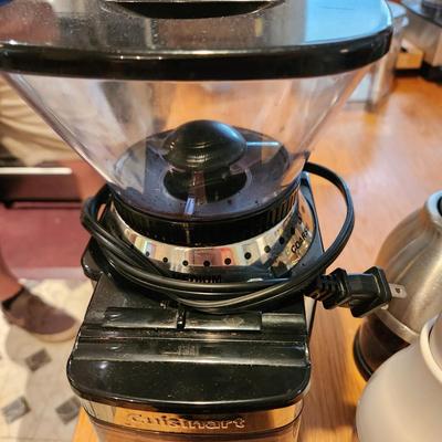 Lot Small Kitchen Appliances Knife Sharpener, Cuisinart Coffee Grinder Can Opener, Processor, BrAun