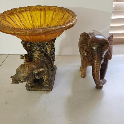 Lot of 2 Elephants Serving Bowl and Decor