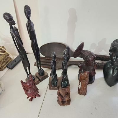 Collectable Wood Lot Hand Carved Figures