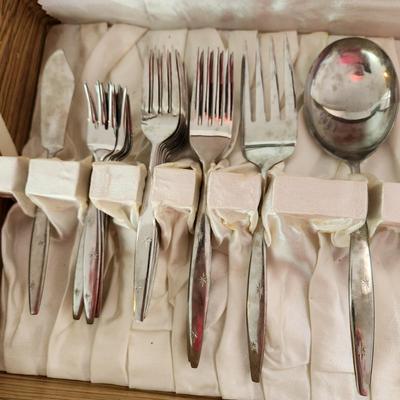 Eldan Starburst Flatware
