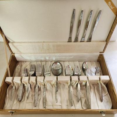 Eldan Starburst Flatware