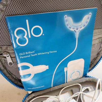 GLO Brilliant Personal Teeth Whitening Device