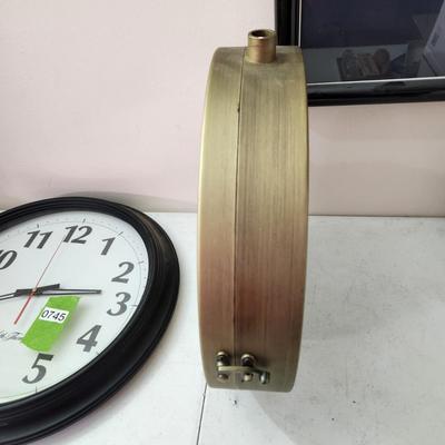 2 Wall Patio Clocks Working 1 is 2 Sided with temperature