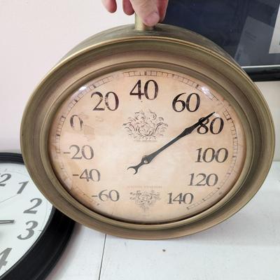 2 Wall Patio Clocks Working 1 is 2 Sided with temperature
