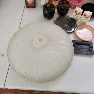 Mixed Collectable Lot Lamp Shade Piggy Bank Clock Glassware Las Vegas Fairies