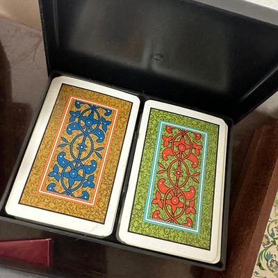 COLLECTIBLE PLAYING CARD LOT