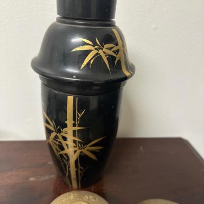 SHOT GLASS AND HOME DÉCOR LOT