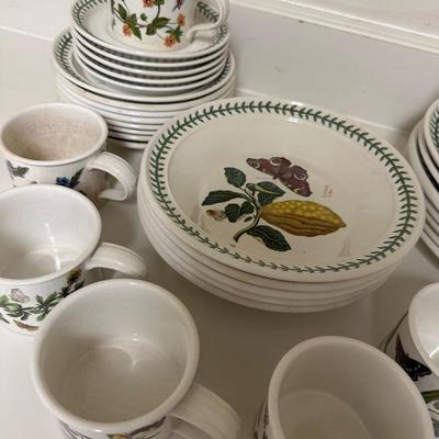 PORTMEIRION THE BOTANIC GARDEN DISH SET