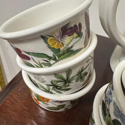 PORTMEIRION THE BOTANIC GARDEN AND BIRDS OF BRITAIN SERVING PIECES