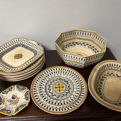 ADAMS ENGLAND TITAN WARE DISH SET