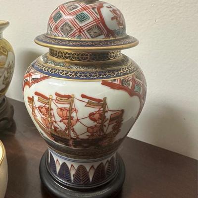 ORIENTAL VASES & MORE LOT