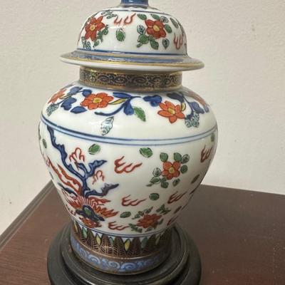 ORIENTAL VASES & MORE LOT