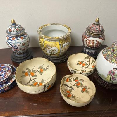 ORIENTAL VASES & MORE LOT