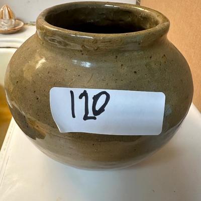 1931 POTTERY VASE SIGNED