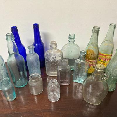 COLLECTIBLE BOTTLE LOT