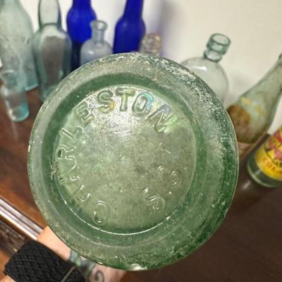 COLLECTIBLE BOTTLE LOT