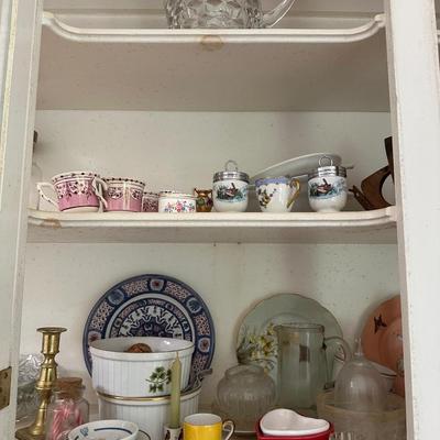 CONTENTS OF 5 CABINETS LOT