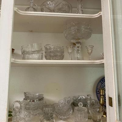 CONTENTS OF 5 CABINETS LOT
