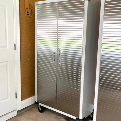 SEVILLE CLASSICS ~ Ultra HD ~ Rolling Storage Cabinet