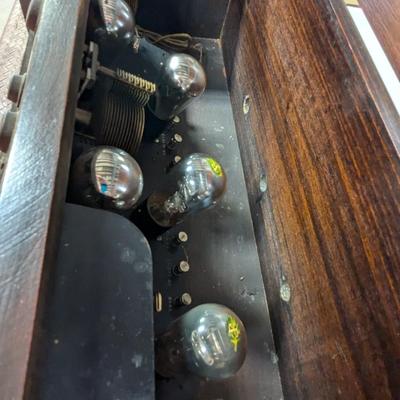 Vintage Crosley Tube Radio
