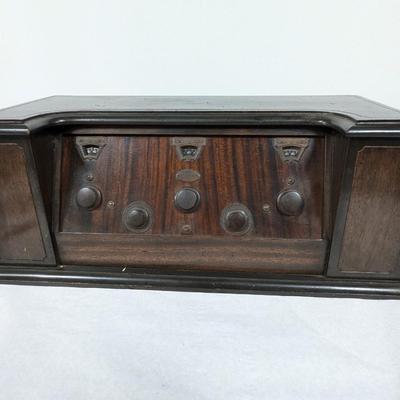 Vintage Crosley Tube Radio