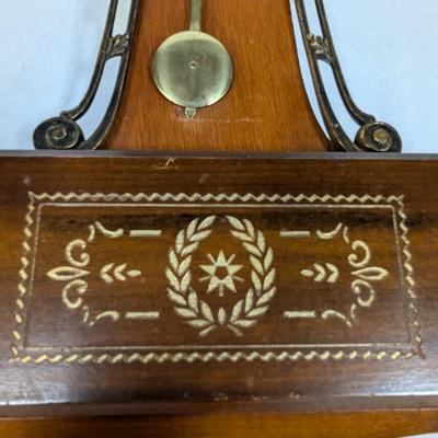 United Banjo Electric Wall Clock With Eagle Finial