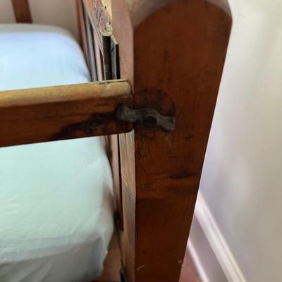 Wooden Child’s Bed (PB-MK)