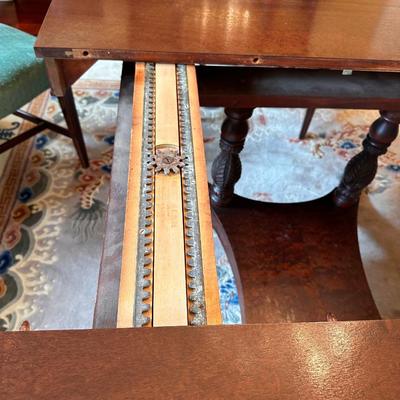 Mahogany Inlaid Crotched Mahogany Table ~ 10 Chairs & 4 Leaves ~ *Please Read Full Details