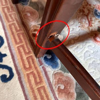 Mahogany Inlaid Crotched Mahogany Table ~ 10 Chairs & 4 Leaves ~ *Please Read Full Details