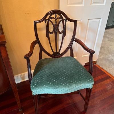 Mahogany Inlaid Crotched Mahogany Table ~ 10 Chairs & 4 Leaves ~ *Please Read Full Details