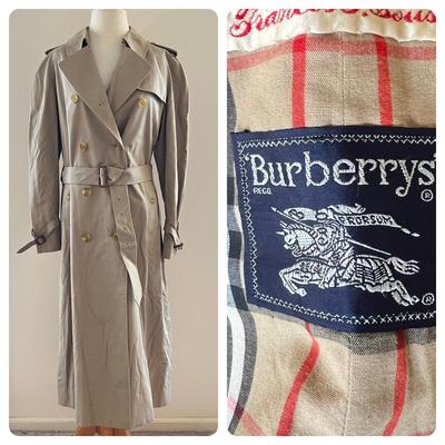 Vintage Women’s Burberrys Trench Coat
